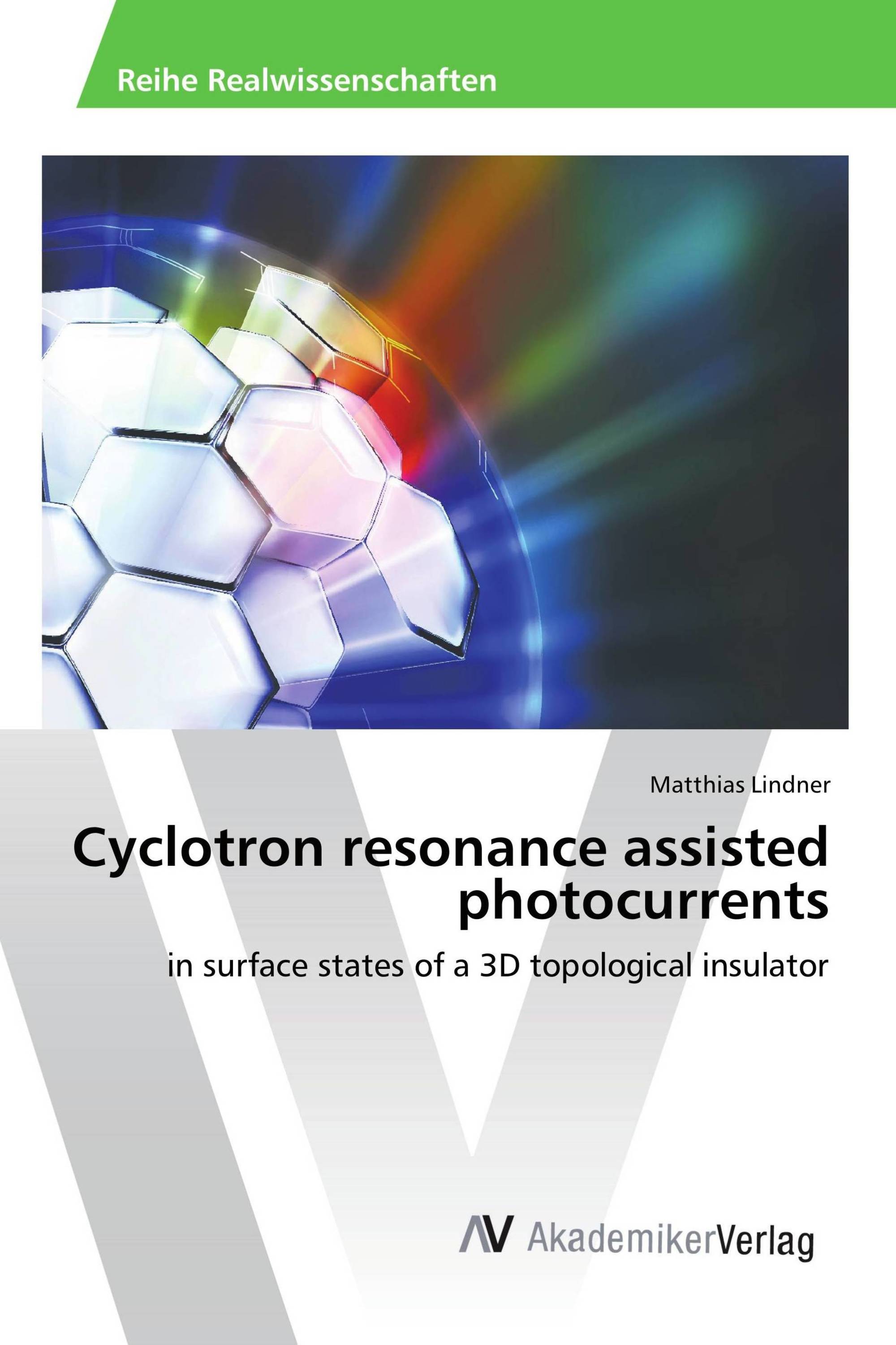 Cyclotron resonance assisted photocurrents