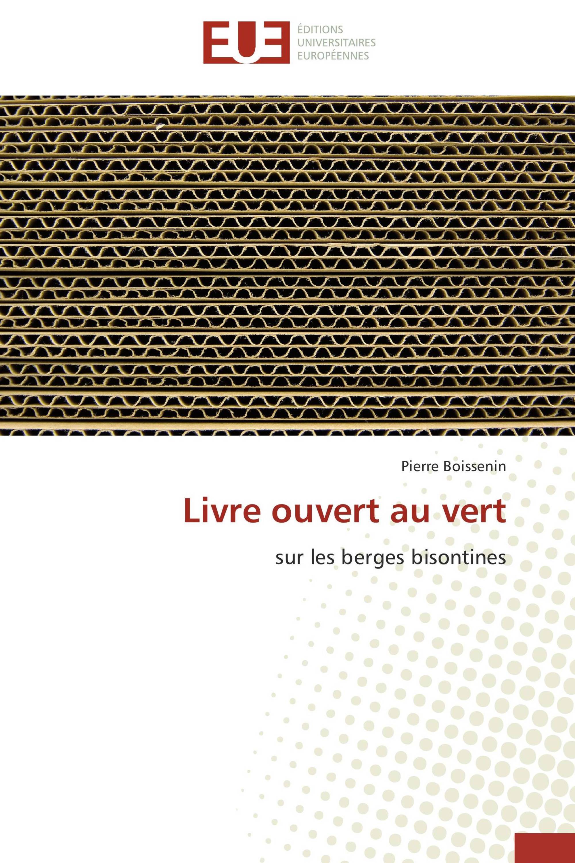 Livre ouvert au vert