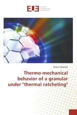 Thermo-mechanical behavior of a granular under "thermal ratcheting"