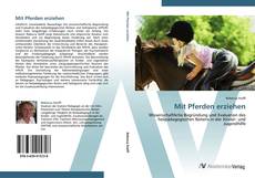 Bookcover of Mit Pferden erziehen