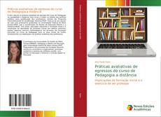 Bookcover of Práticas avaliativas de egressos do curso de Pedagogia a distância