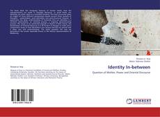 Capa do livro de Identity In-between 