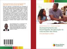 Capa do livro de Acompanhamento dos encarregados de educação na vida escolar dos filhos 