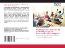 Bookcover of Liderazgo del director de una institución de educación básica regular