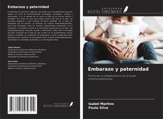 Buchcover von Embarazo y paternidad