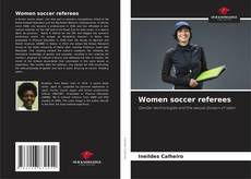 Women soccer referees的封面