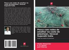 Buchcover von Pesca com redes de emalhar na costa de Jaleshwar, Veraval Gujarath Índia