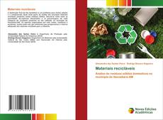 Buchcover von Materiais recicláveis