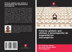 Buchcover von Fatores globais que afetam o desempenho de empreiteiros estrangeiros