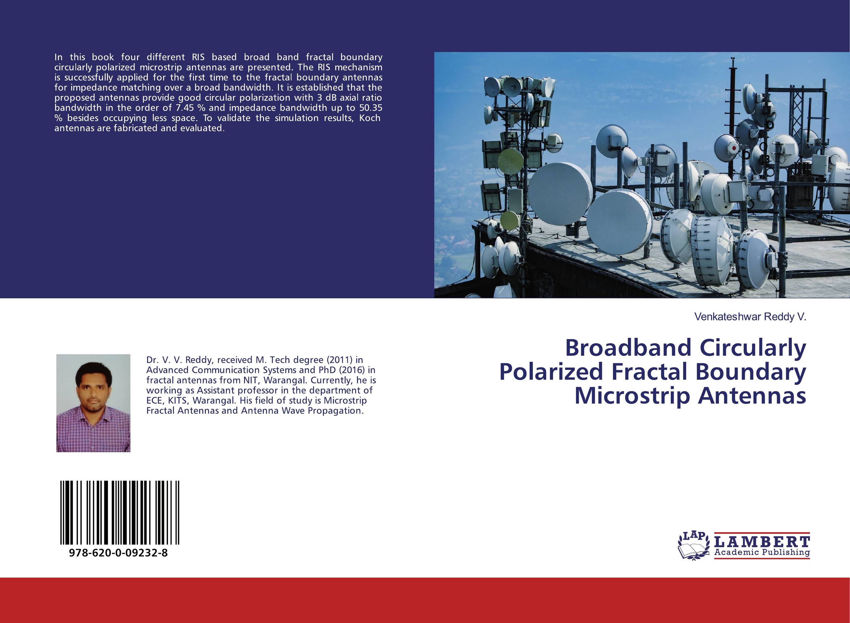 Broadband Circularly Polarized Fractal Boundary Microstrip Antennas..